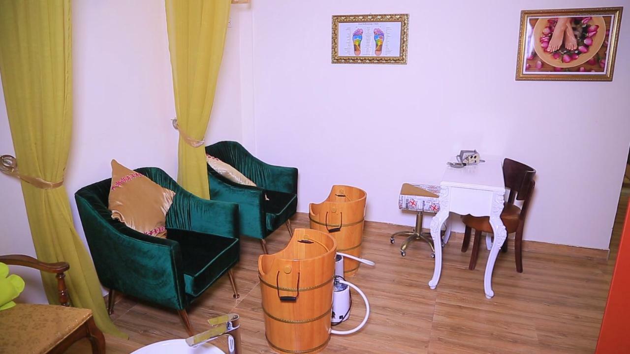 Zigzag Hotel&Spa Addis Abeba Buitenkant foto
