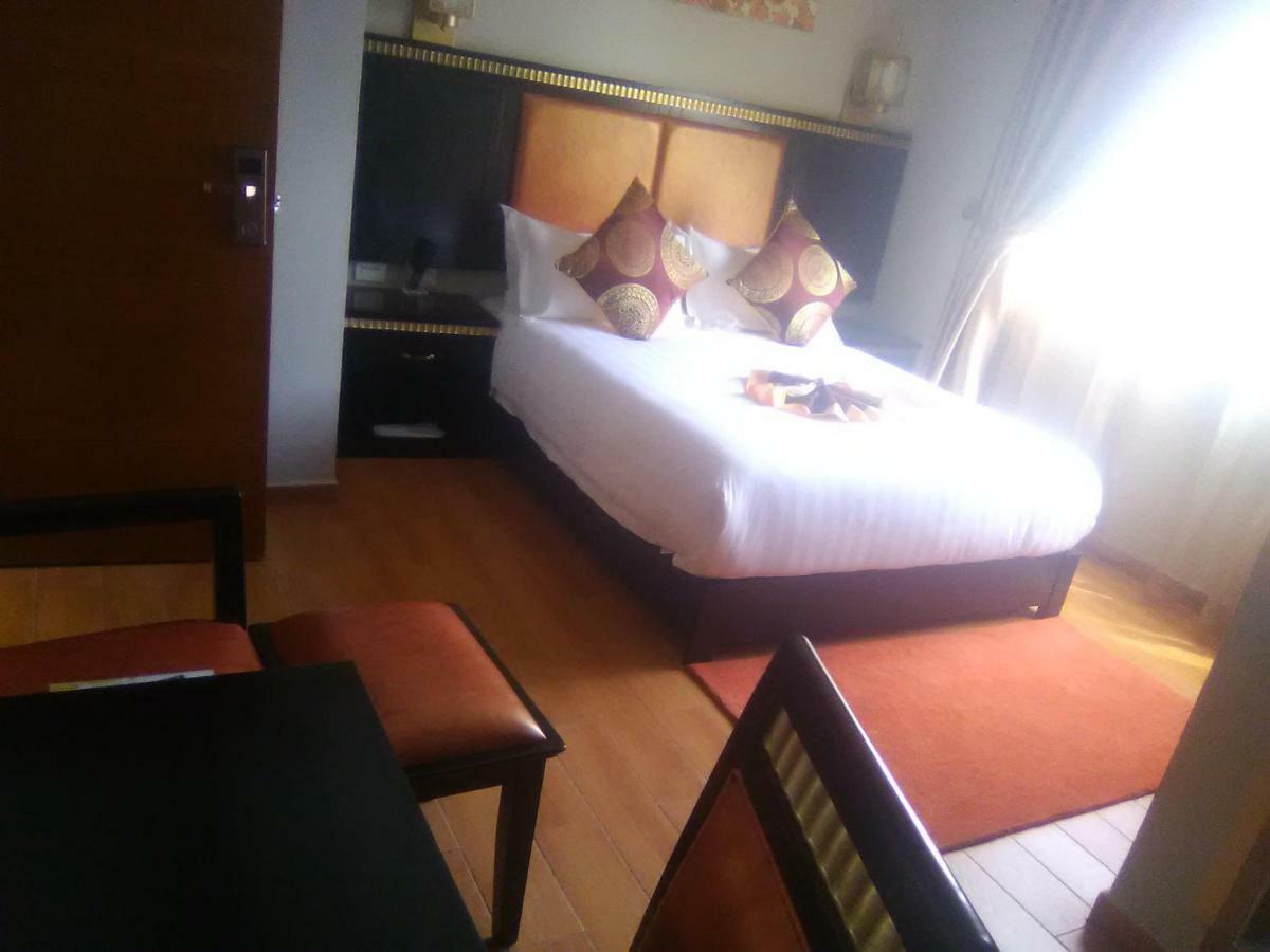 Zigzag Hotel&Spa Addis Abeba Buitenkant foto